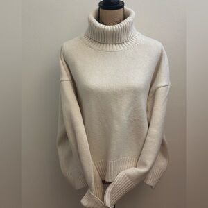 Gorgeous Chunky Cream Sweater
